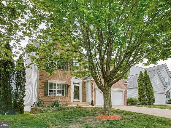 2nd image of 6 Candleridge Ct