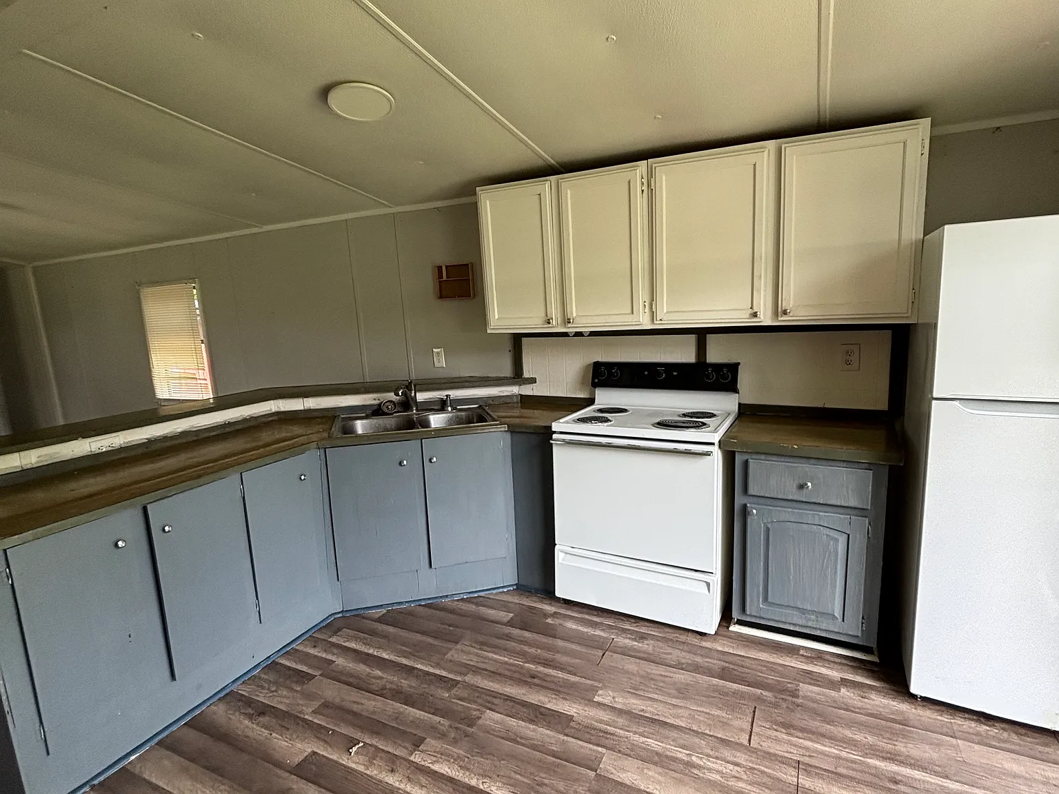 3 bed, $875 — Photo 3