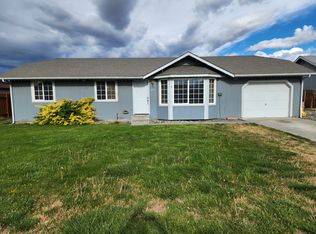 254 H St SE, Ephrata, WA 98823