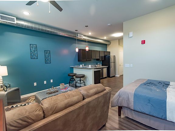 5th image of 2205 N Delaware St #314