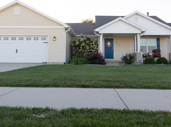 1415 Indian Trl, Kankakee, IL 60901