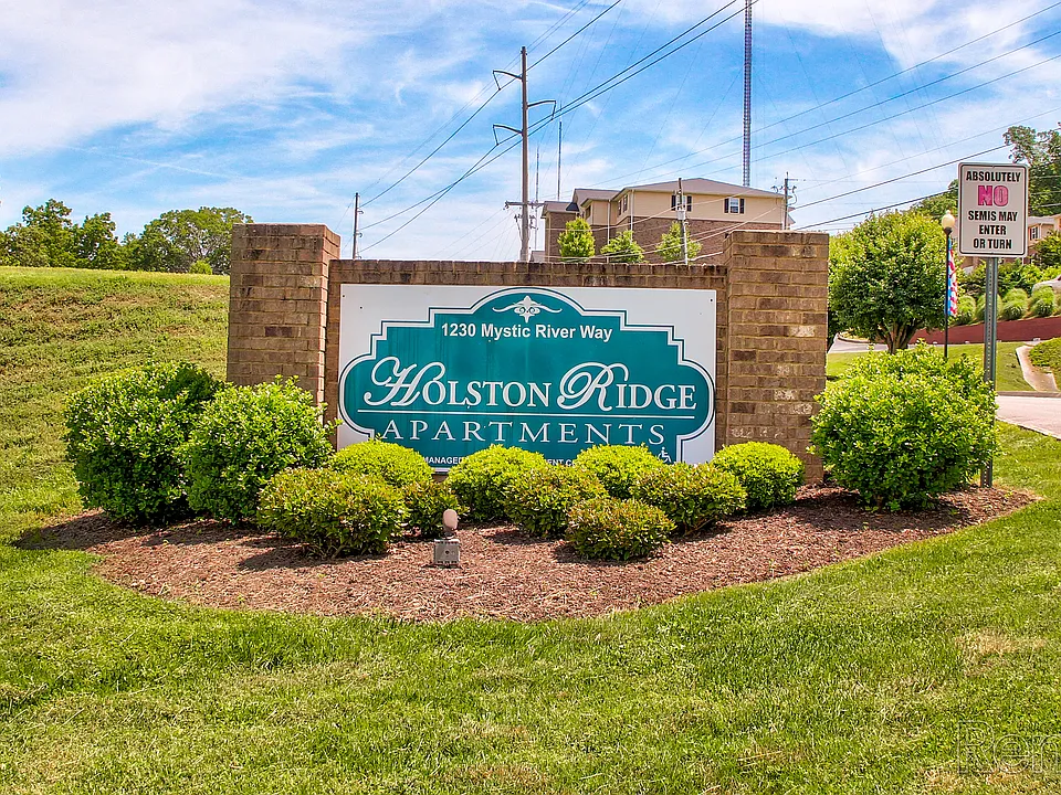 Holston Ridge Apartments