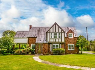 20 Colonial Dr, McKeesport, PA