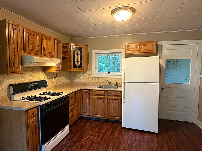 724 W Falls Rd — Photo 5