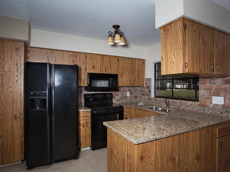 10331 Rosemount Dr — Photo 9