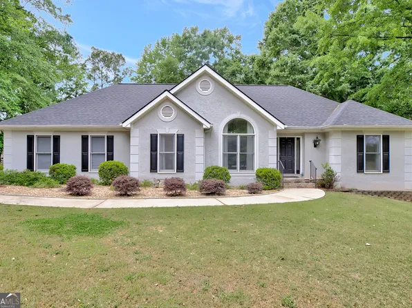 37 Inland Cir, Newnan, GA 30263