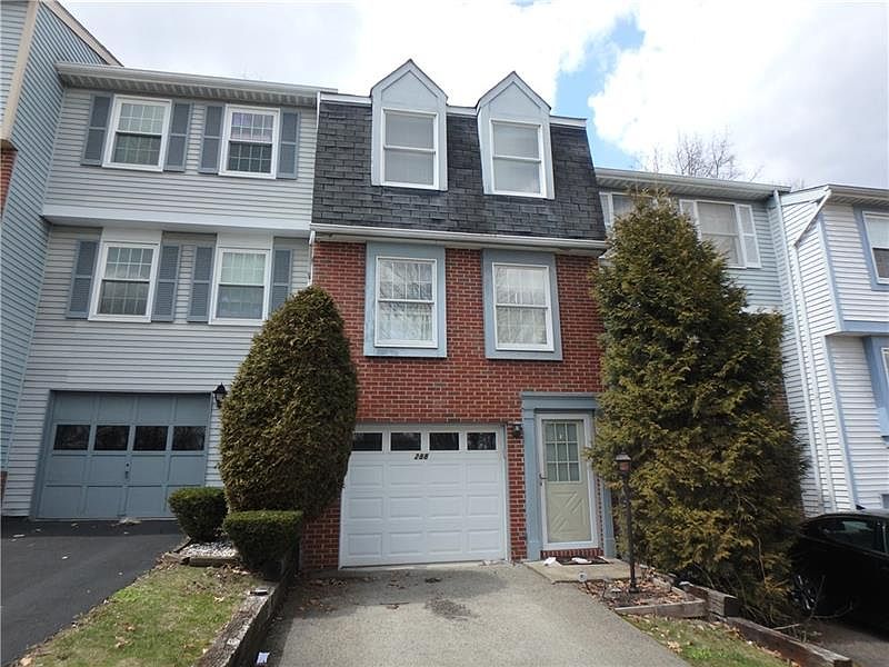 1st image of 288 Huntingdon Ave