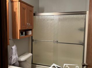 2780 Village Ln, Oshkosh, WI 54904