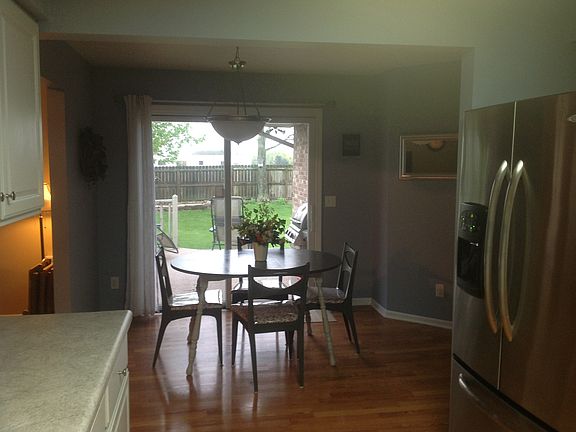 Breakfast nook/ patio door