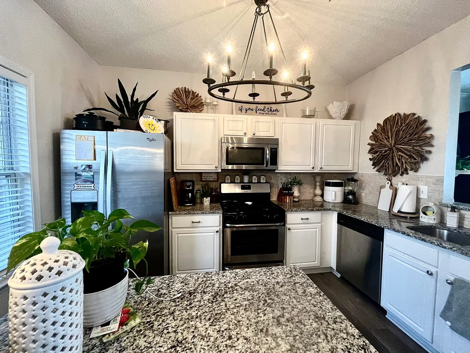 2 bed, 1210 sqft, $1,000 — Photo 3