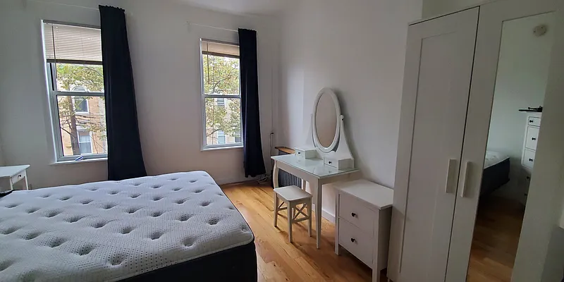 Rented by Capri Jet Realty Corp | media 2