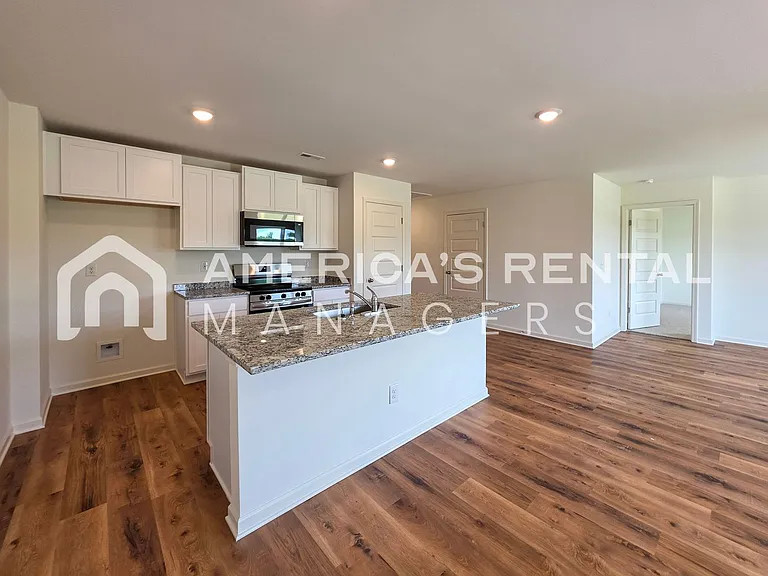 556 Saddlewood Bnd — Photo 33