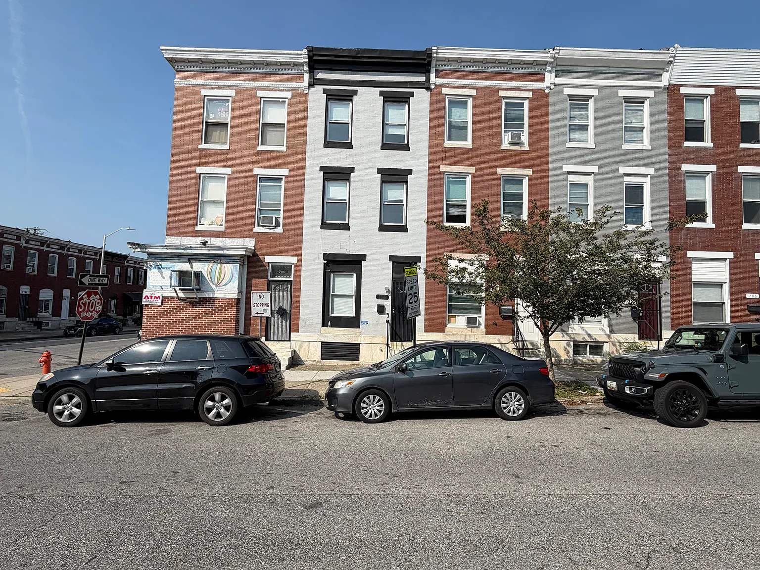 4 bed, 1576 sqft, $2,150 — Photo 2