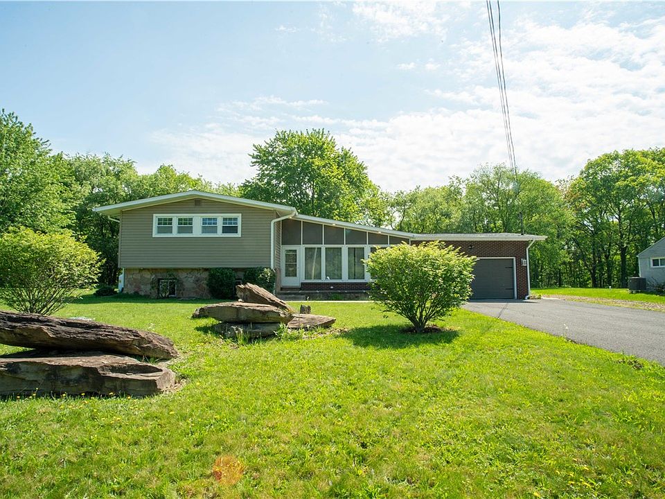 1st image of 858 Monaca Rd