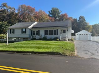 41 Mansion St, Bellingham, MA 02019