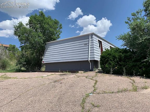 2nd image of 1090 Chiricahua Loop #3