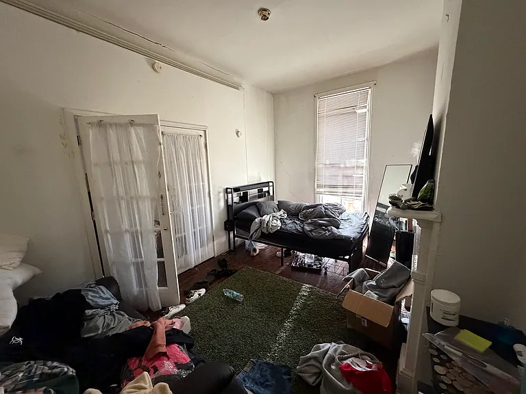 307 S Laurel St — Photo 3