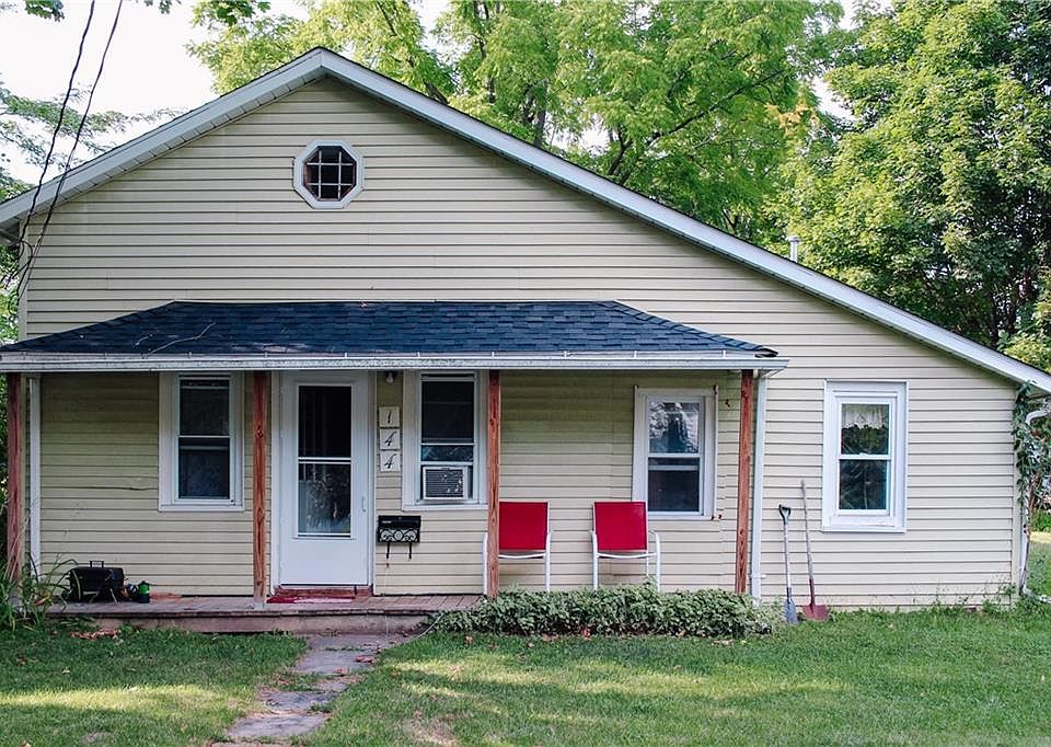 1st image of 144 Fort Hill Ave