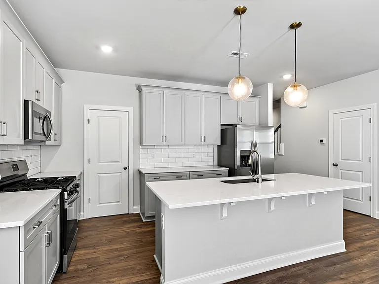 801 Portland Rose Dr — Photo 9