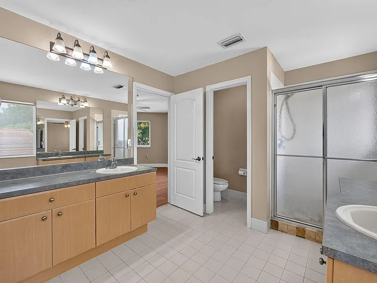 6775 SW 195th Ave — Photo 35
