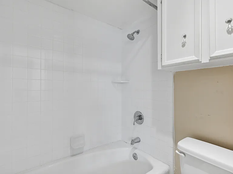 7918 Royal Ln #212 — Photo 15