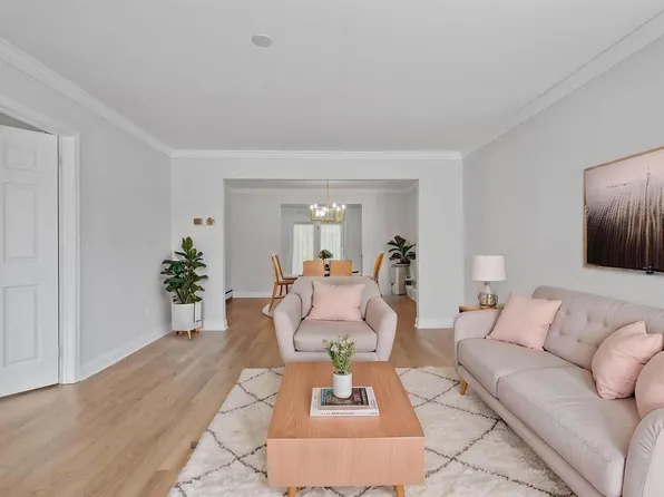 52 Breeze Ct, Brick, NJ 08724