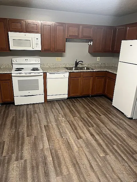 2 bed, 1.5 bath, $1,595 — Photo 3