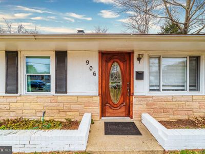 906 Shelby Dr, Oxon Hill, MD, 20745