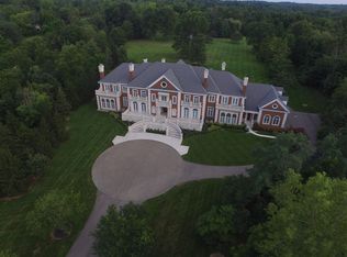 8575 Bridgewater Ln, Cincinnati, OH 45243