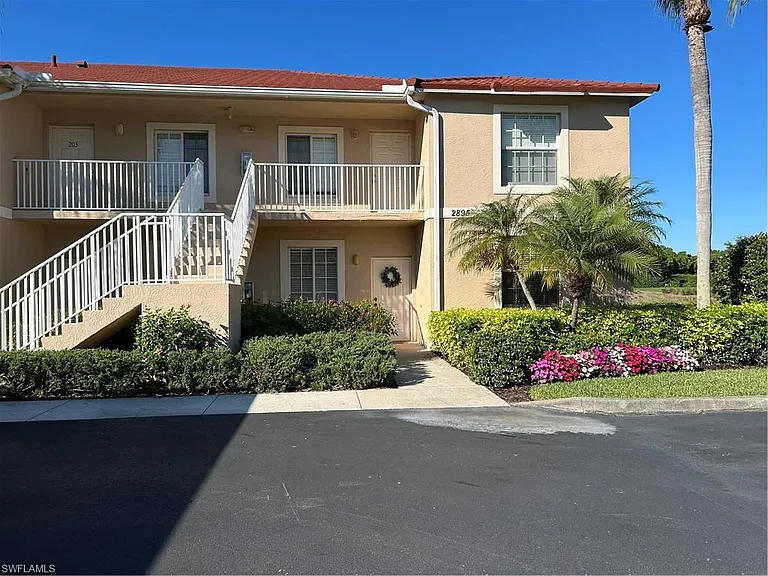2895 Cypress Trace Cir #104 — Photo 1