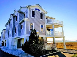 8 Neptune Dr #10, Somers Pt, NJ 08244