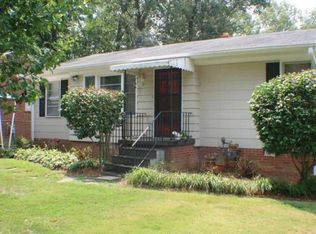 9 Picadilly St, Taylors, SC 29687