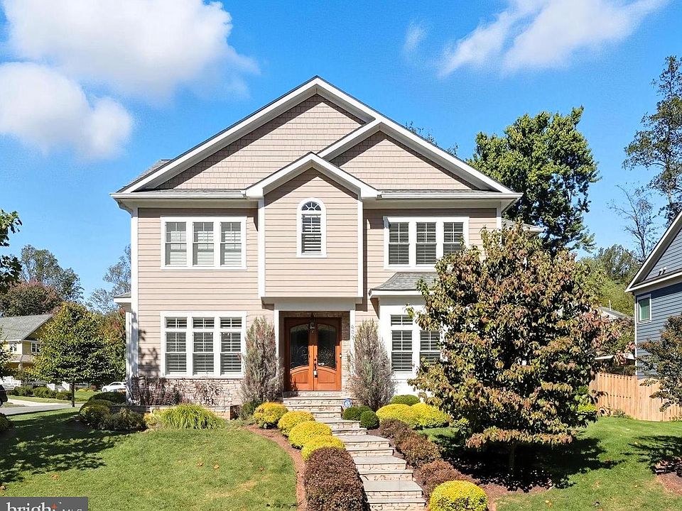 1st image of 609 Kingsley Rd SW