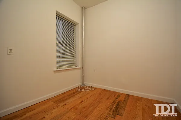 Rented by J Misrahi Realty Corp | media 40