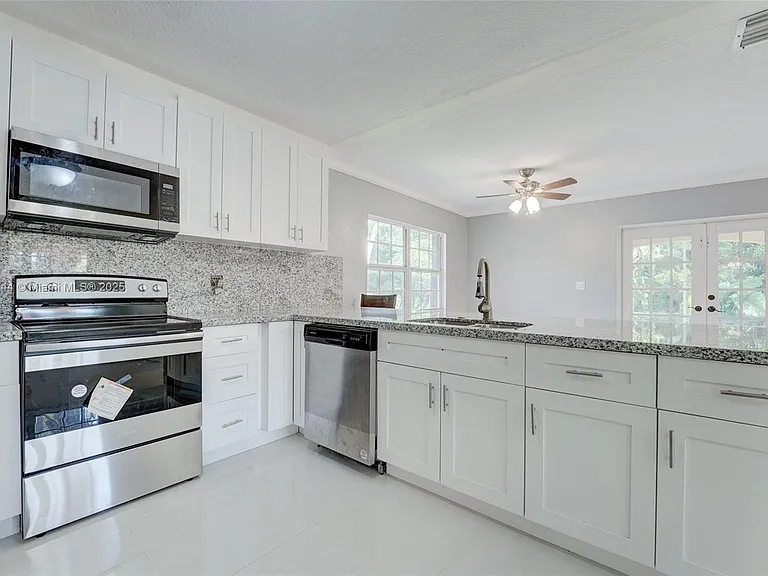 5130 SW 208th Ln #5130 — Photo 30