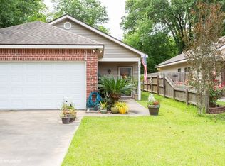 306 Bottle Brush Ln, Carencro, LA 70520