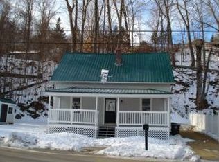 62 Valley St, Franklin, NH 03235