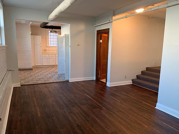 4th image of 221 Washington Blvd #G