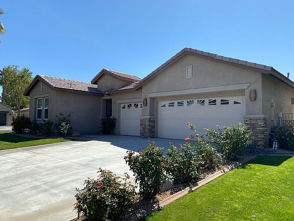 4th image of 82609 Hughes Dr