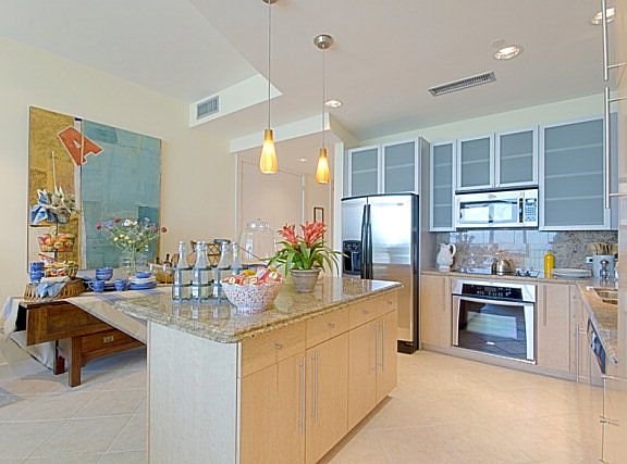 5th image of 310A Padre Blvd
