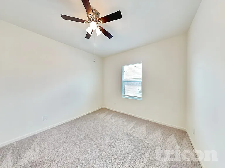 2532 Sanders Creek Dr — Photo 12