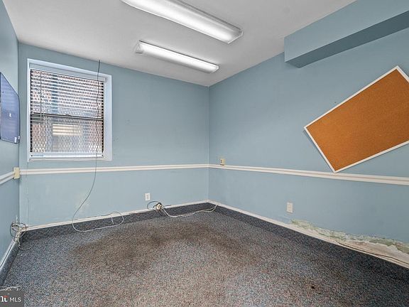 3rd image of 1118 Saint Paul St #1