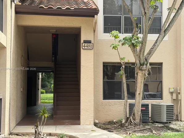 4481 W McNab Rd APT 37, Pompano Beach, FL 33069