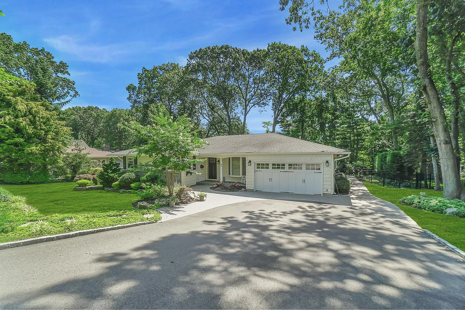 55 Ridge Dr photo 1