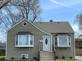 10711 S Nagle Ave, Worth, IL 60482