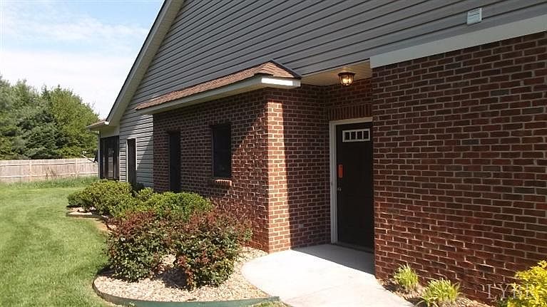 1st image of 1363 Valley Vista Ln
