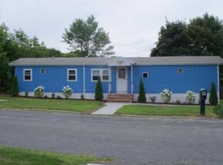 9 William St, Acushnet, MA 02743