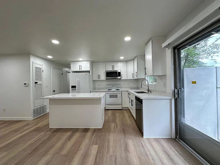 3021 SW 316th St — Photo 8