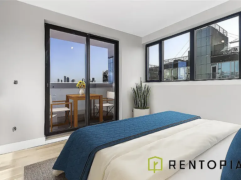 494 Manhattan Ave #401D — Photo 12