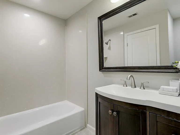 1400 Bowe Ave #1504 — Photo 8